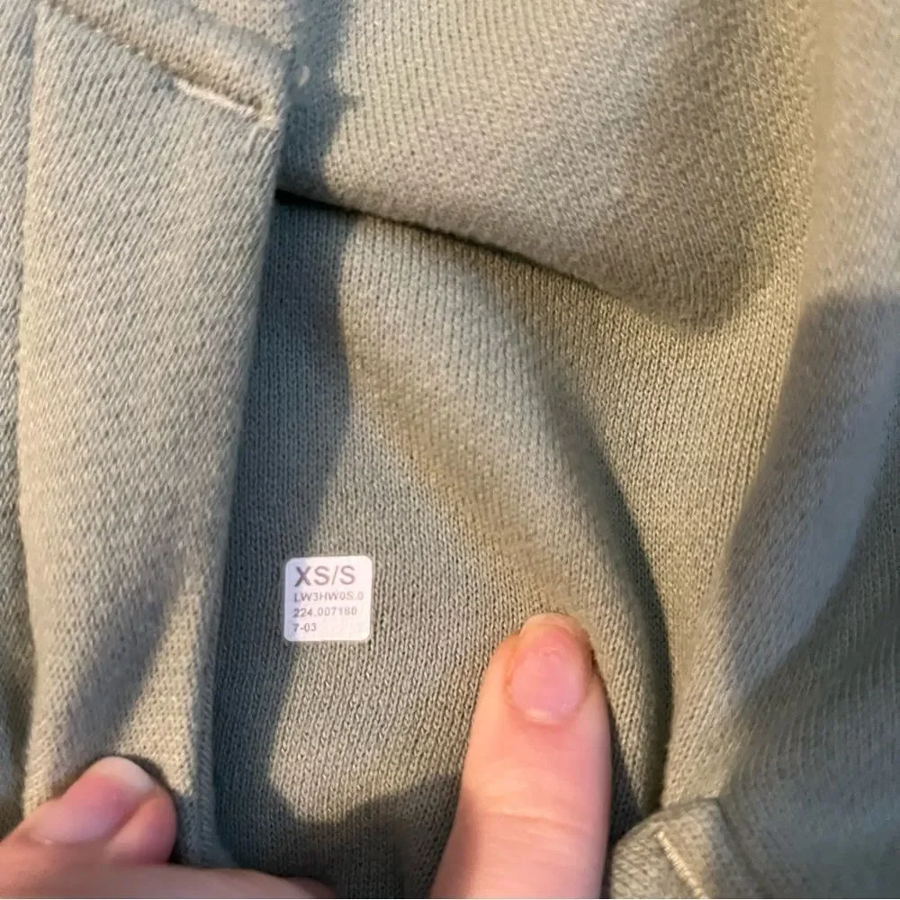 Lululemon oversized scuba half zip palm court and gold zipper xs/s - Picture 2 of 4